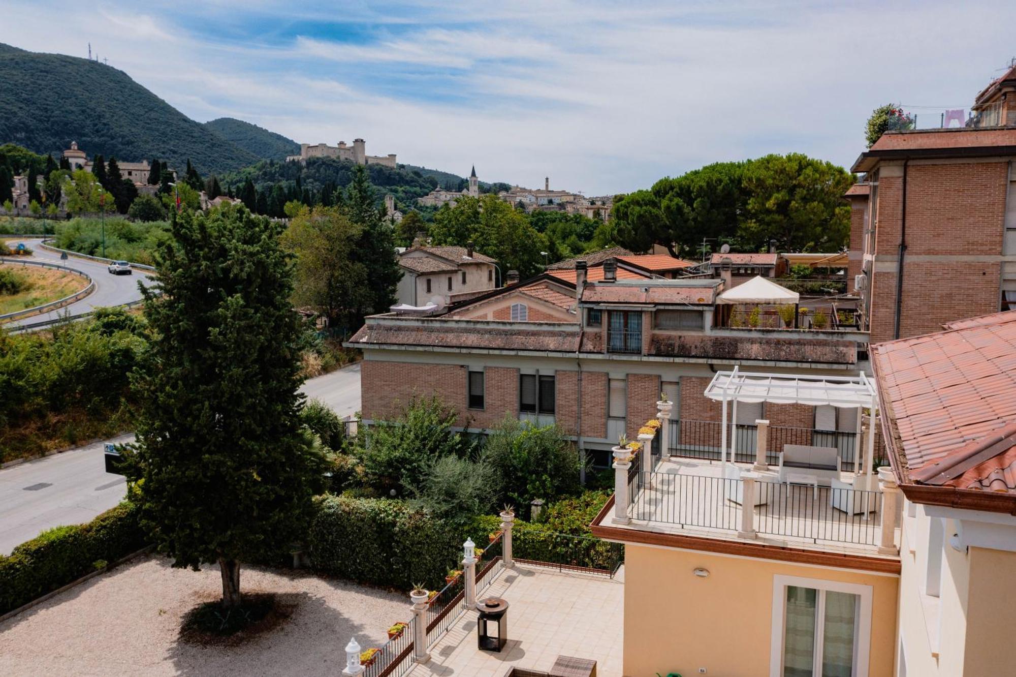 Residence Villa Tota Spoleto Bagian luar foto